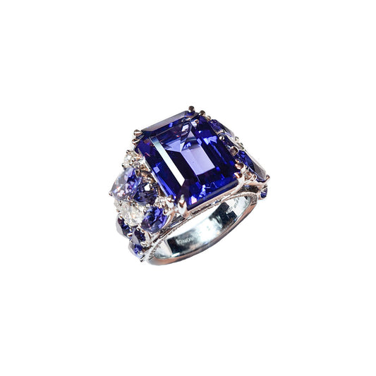 Oasis Tanzanite Cocktail Ring
